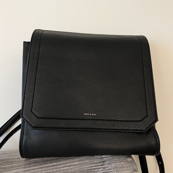 Matt & Natt Black Backpack bag - Picture 2 of 6